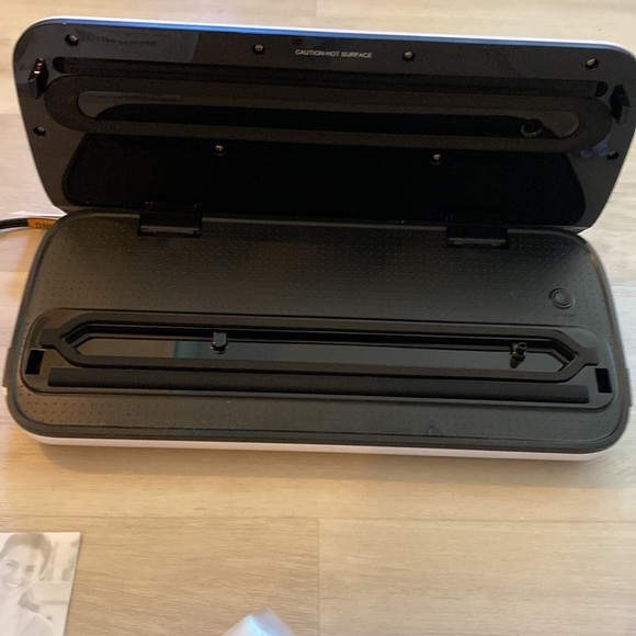 Nutrichef Food Vacuum Sealer PKVS18SL - Picture 6 of 7